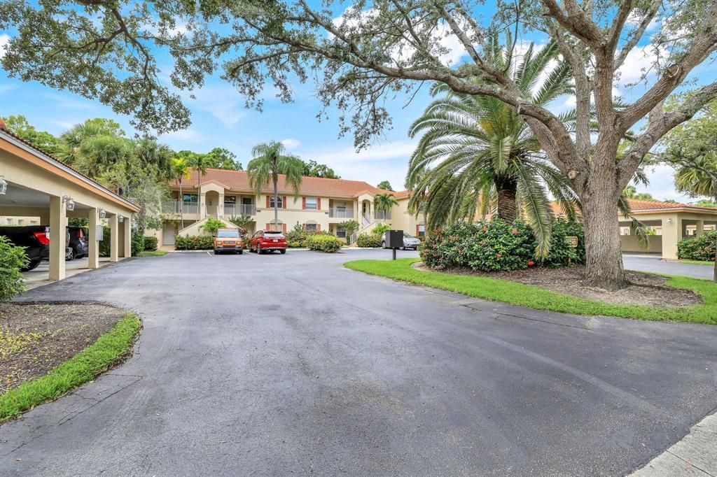 For Sale: $274,900 (2 beds, 2 baths, 1107 Square Feet)