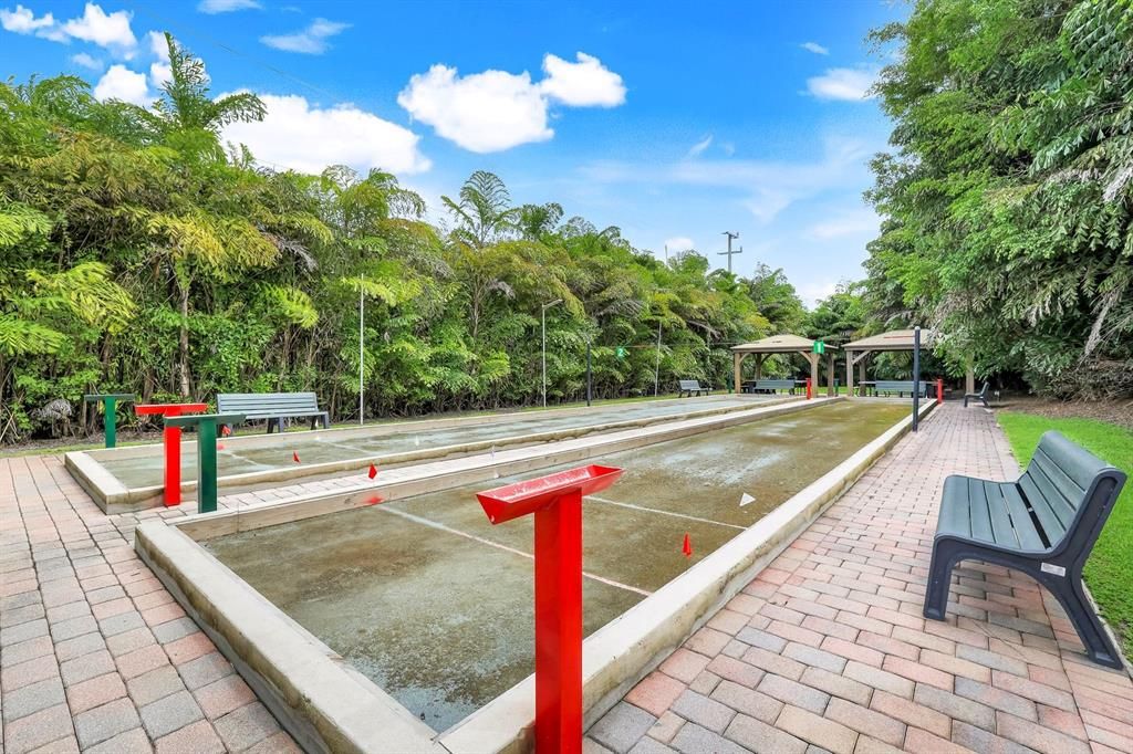 For Sale: $274,900 (2 beds, 2 baths, 1107 Square Feet)