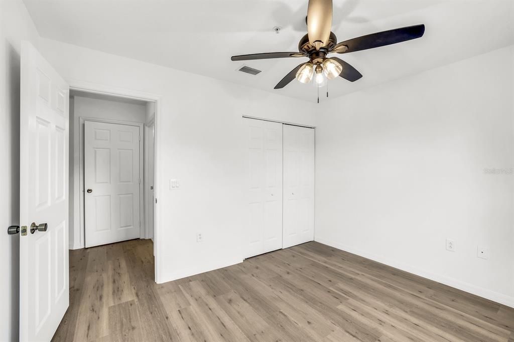 For Sale: $274,900 (2 beds, 2 baths, 1107 Square Feet)