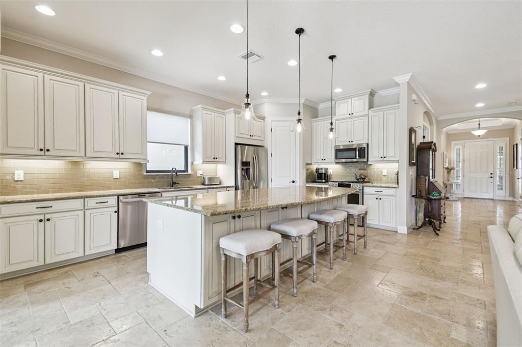 En Venta: $725,000 (4 camas, 3 baños, 2332 Pies cuadrados)