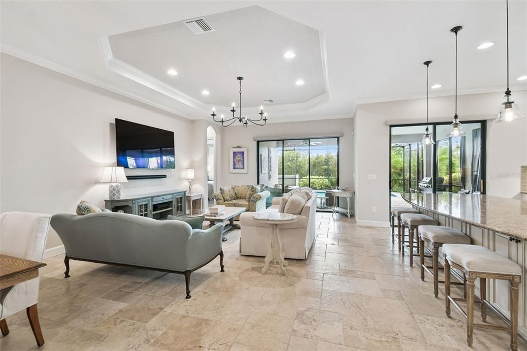 En Venta: $725,000 (4 camas, 3 baños, 2332 Pies cuadrados)