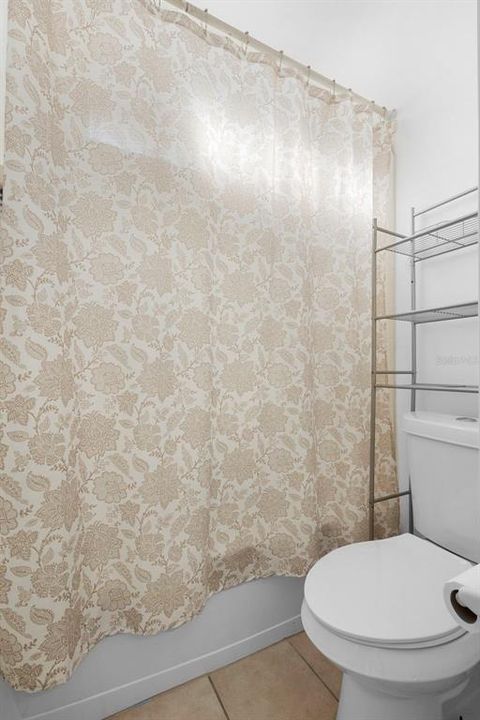 Под контрактом: $425,000 (4 спален, 3 ванн, 2210 Квадратных фут)