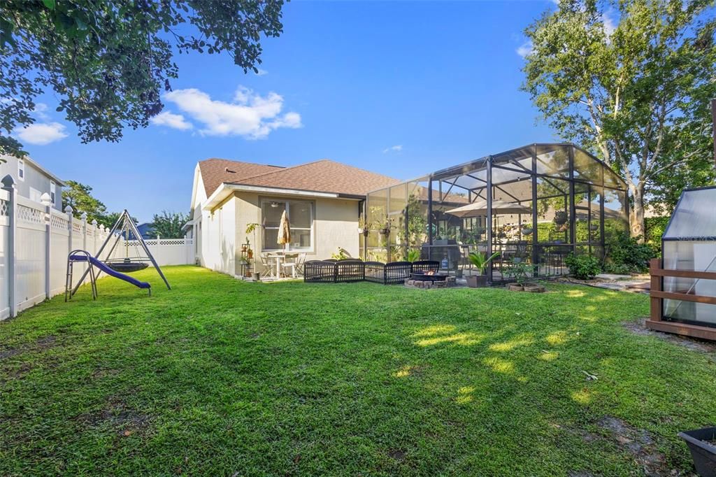 Под контрактом: $425,000 (4 спален, 3 ванн, 2210 Квадратных фут)