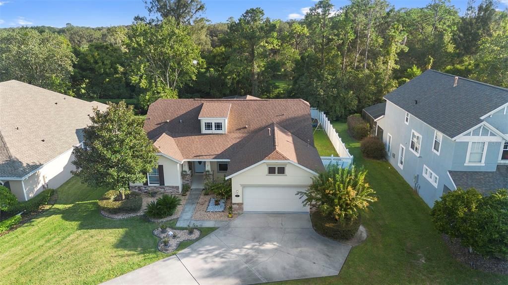 Под контрактом: $425,000 (4 спален, 3 ванн, 2210 Квадратных фут)