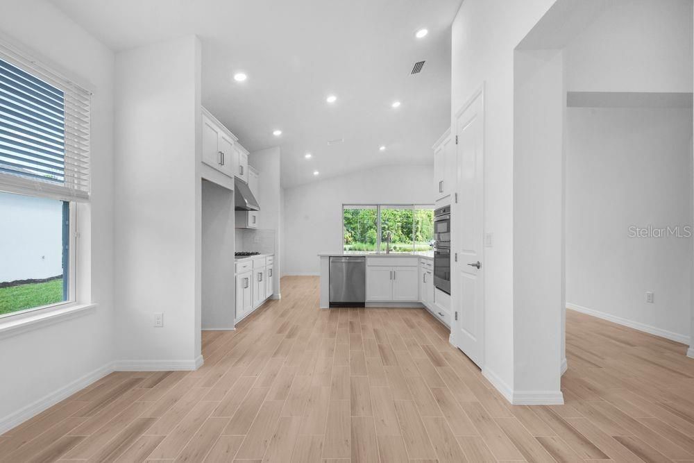 Active With Contract: $425,000 (3 beds, 2 baths, 2394 Square Feet)