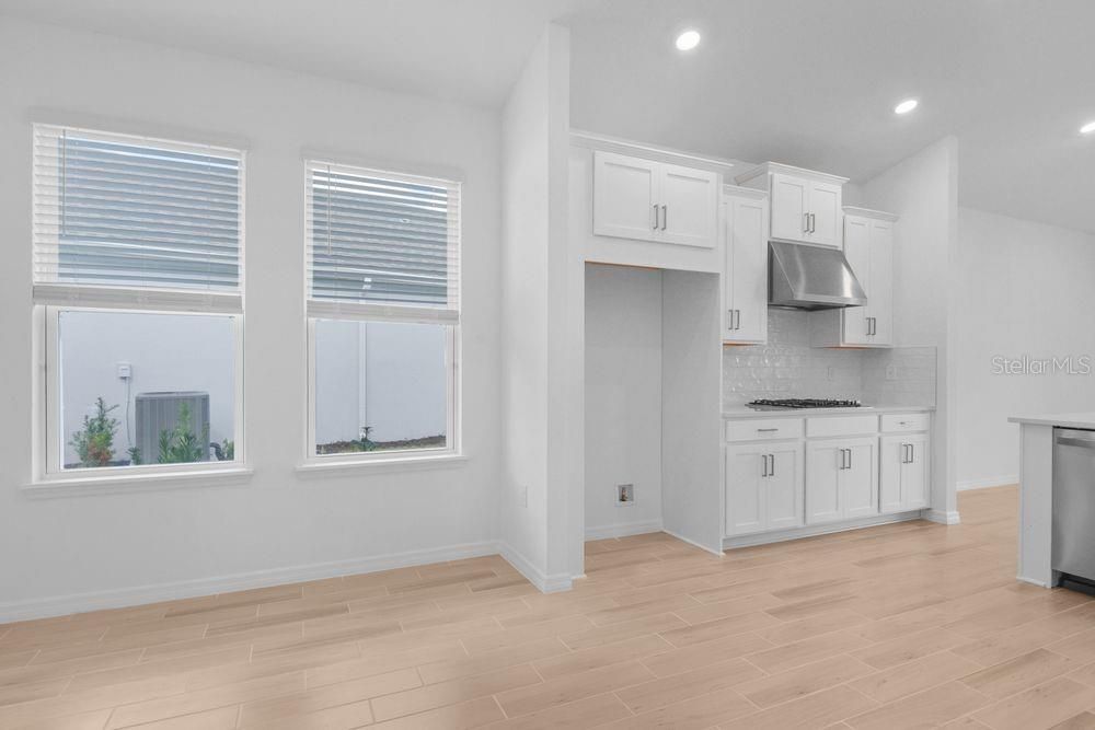 Active With Contract: $425,000 (3 beds, 2 baths, 2394 Square Feet)