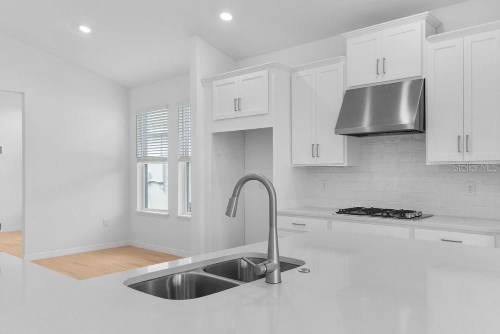 Active With Contract: $425,000 (3 beds, 2 baths, 2394 Square Feet)