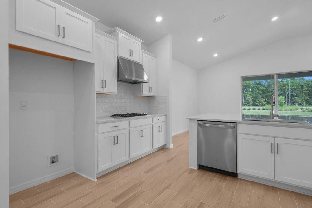 Active With Contract: $425,000 (3 beds, 2 baths, 2394 Square Feet)