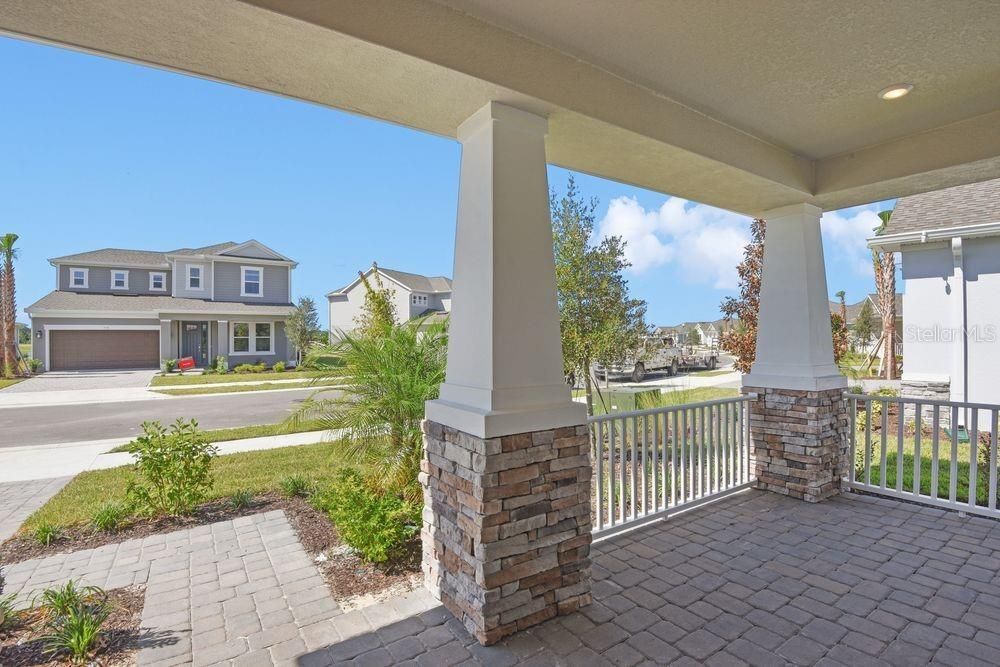 Active With Contract: $425,000 (3 beds, 2 baths, 2394 Square Feet)