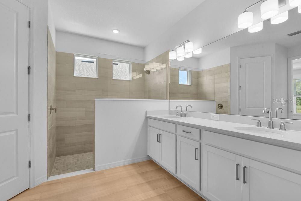 Active With Contract: $425,000 (3 beds, 2 baths, 2394 Square Feet)