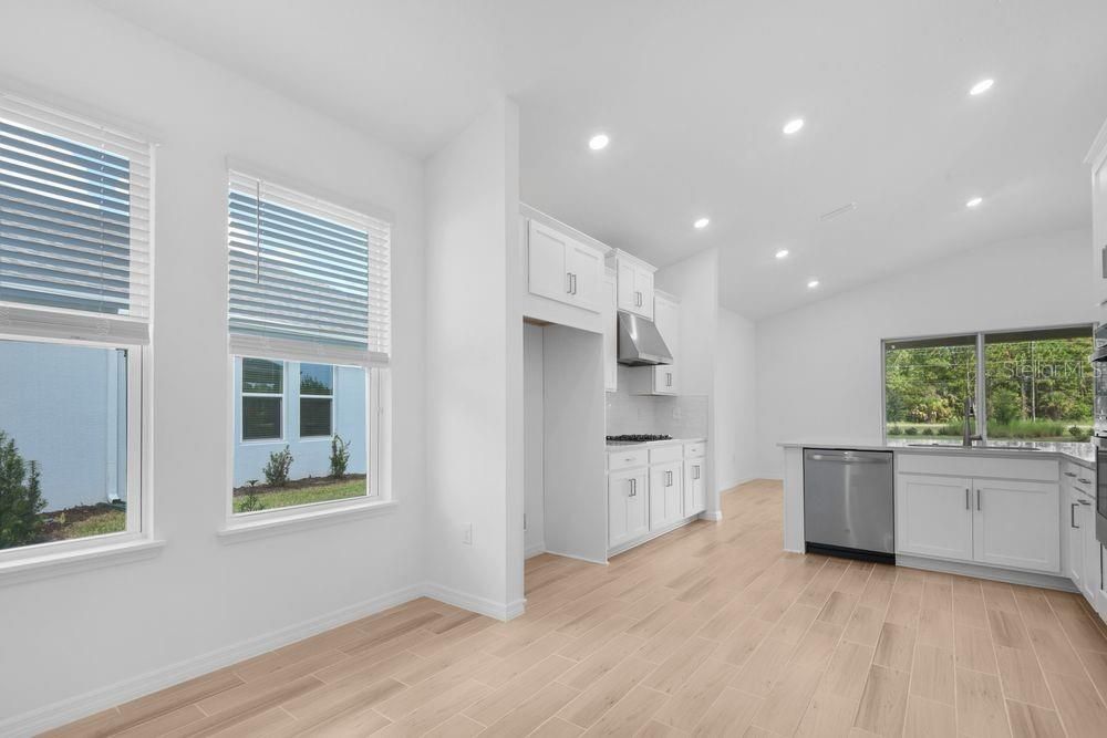 Active With Contract: $425,000 (3 beds, 2 baths, 2394 Square Feet)