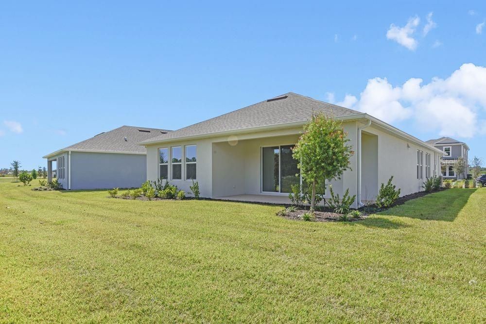 Active With Contract: $425,000 (3 beds, 2 baths, 2394 Square Feet)