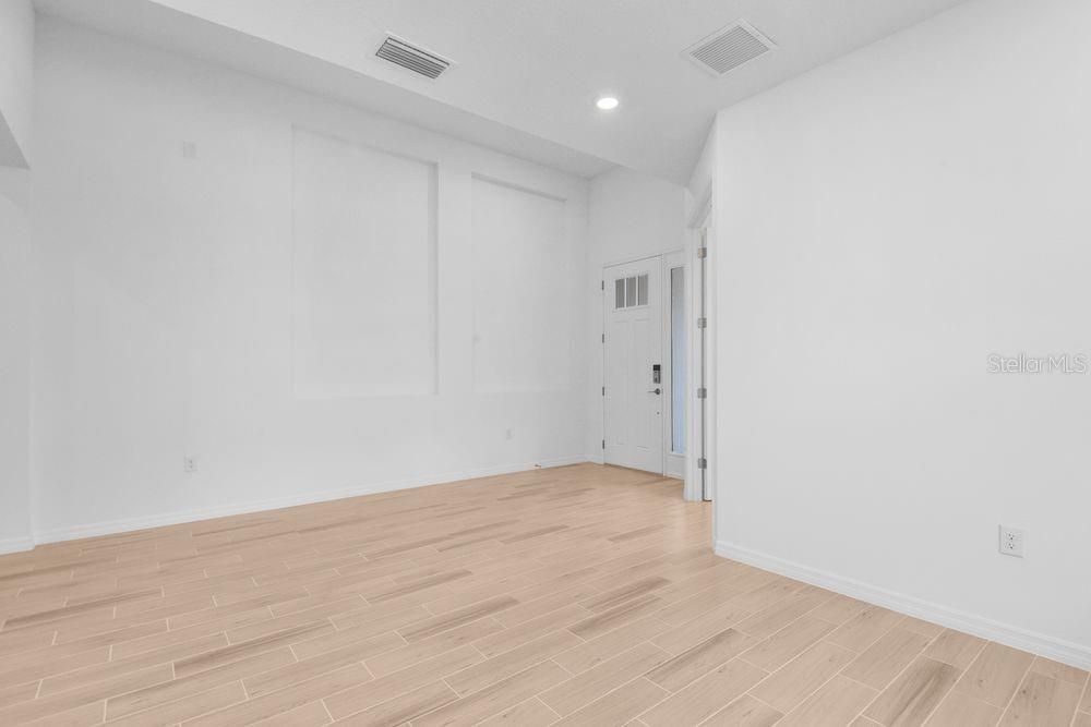 Active With Contract: $425,000 (3 beds, 2 baths, 2394 Square Feet)