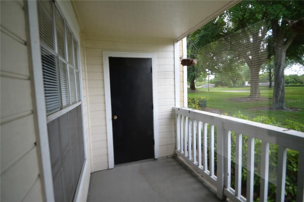 Active With Contract: $130,000 (2 beds, 2 baths, 934 Square Feet)