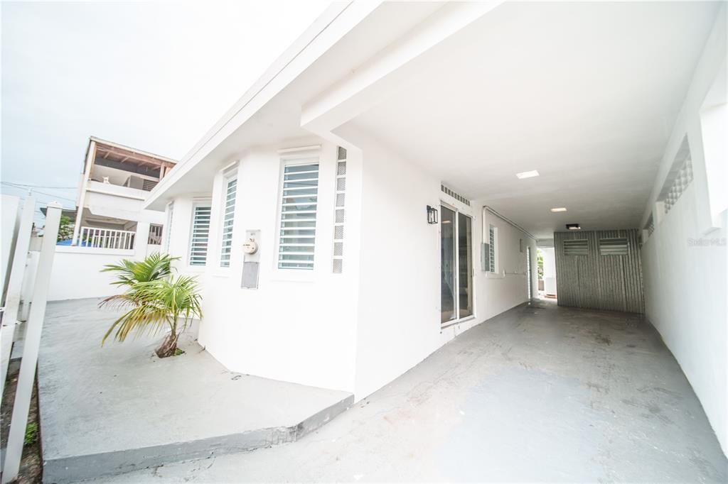 На продажу: $349,999 (4 спален, 3 ванн, 1250 Квадратных фут)