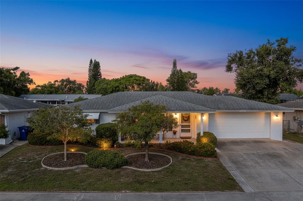 最近售出: $265,000 (3 贝兹, 2 浴室, 1307 平方英尺)