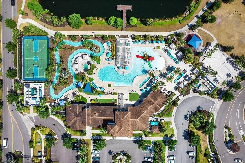 Под контрактом: $469,900 (5 спален, 4 ванн, 2492 Квадратных фут)