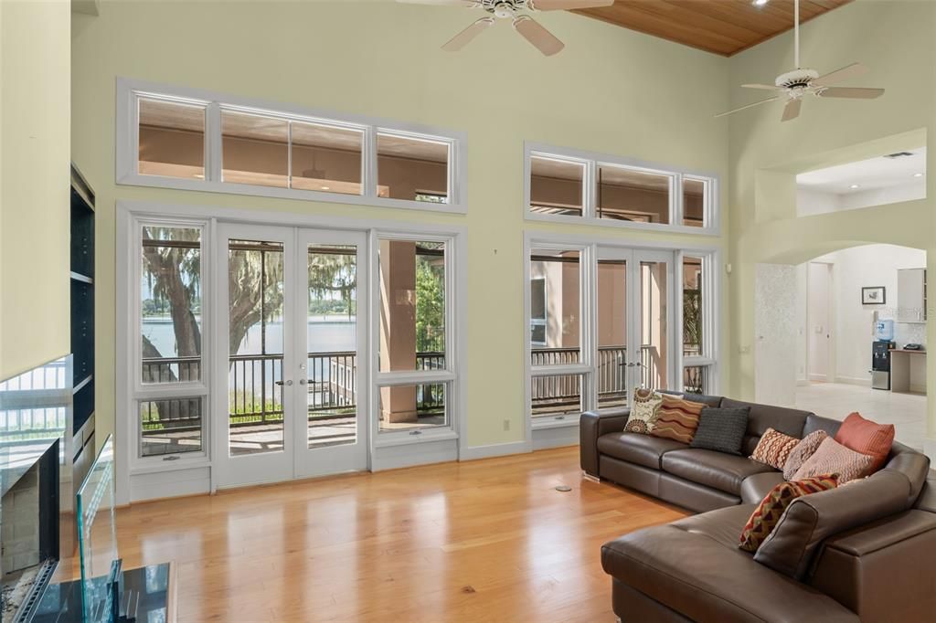 For Sale: $4,900,000 (5 beds, 4 baths, 5548 Square Feet)