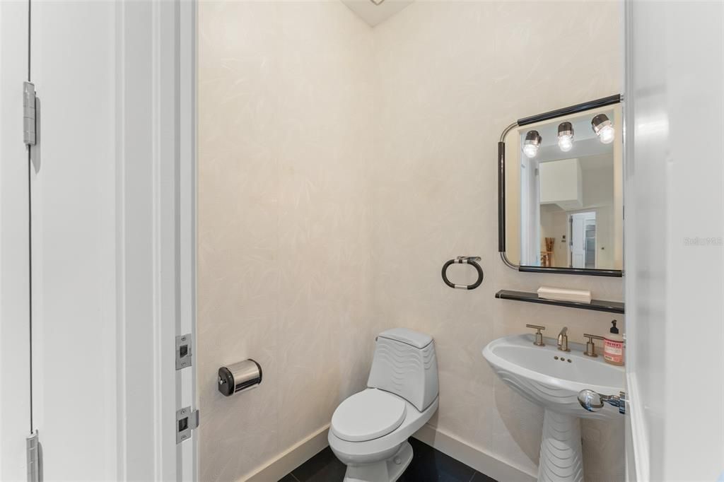 For Sale: $4,900,000 (5 beds, 4 baths, 5548 Square Feet)