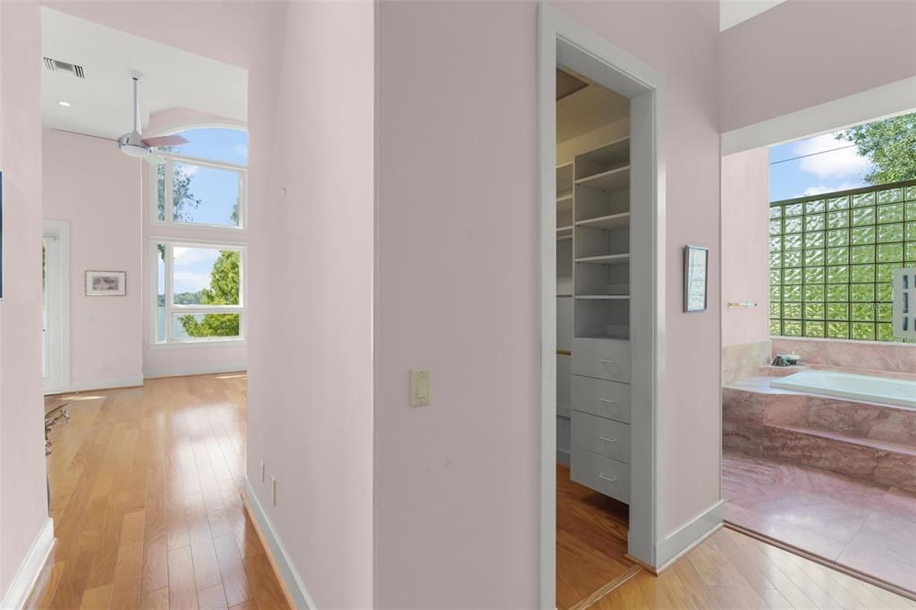 For Sale: $4,900,000 (5 beds, 4 baths, 5548 Square Feet)