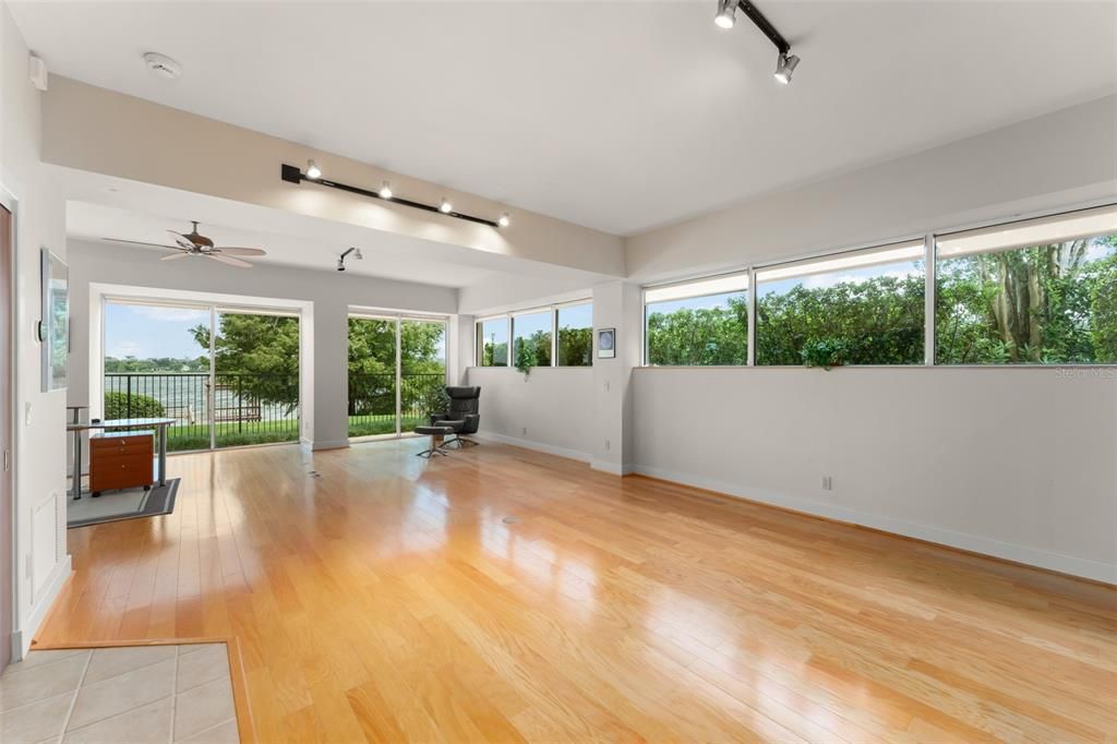 For Sale: $4,900,000 (5 beds, 4 baths, 5548 Square Feet)