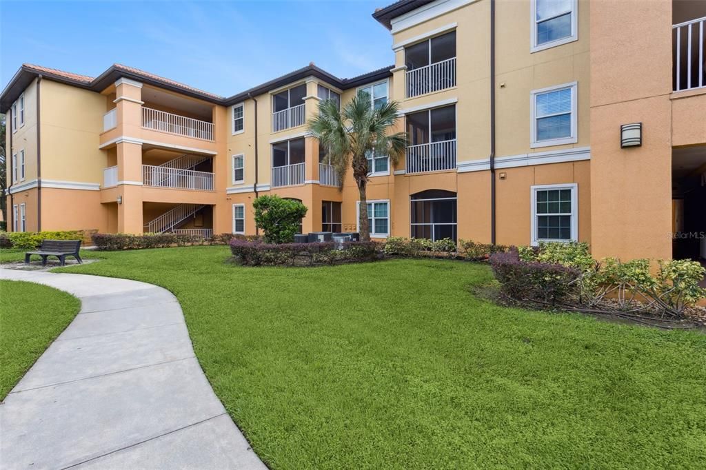 Activo con contrato: $184,900 (1 camas, 1 baños, 734 Pies cuadrados)