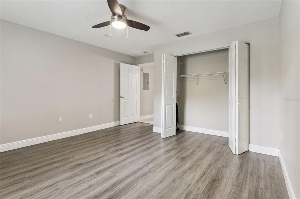 Activo con contrato: $184,900 (1 camas, 1 baños, 734 Pies cuadrados)