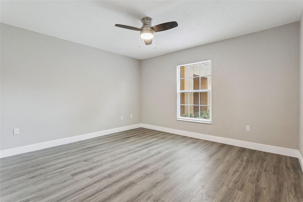 Activo con contrato: $184,900 (1 camas, 1 baños, 734 Pies cuadrados)