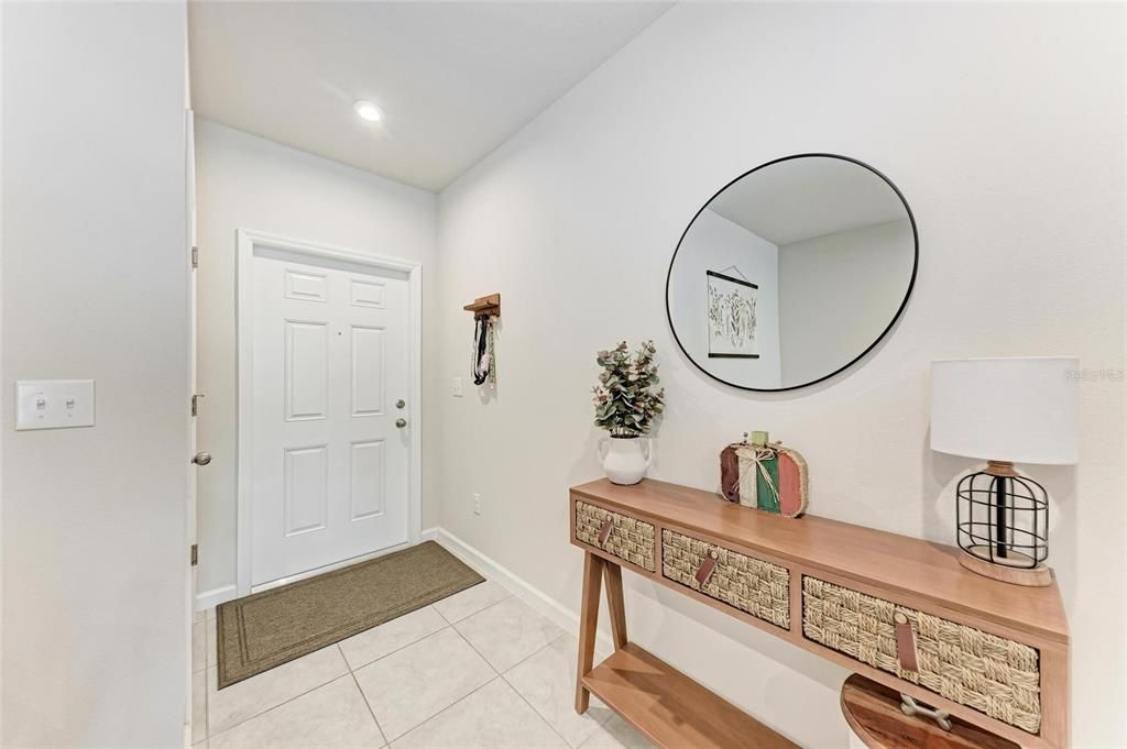 На продажу: $298,500 (3 спален, 2 ванн, 1431 Квадратных фут)