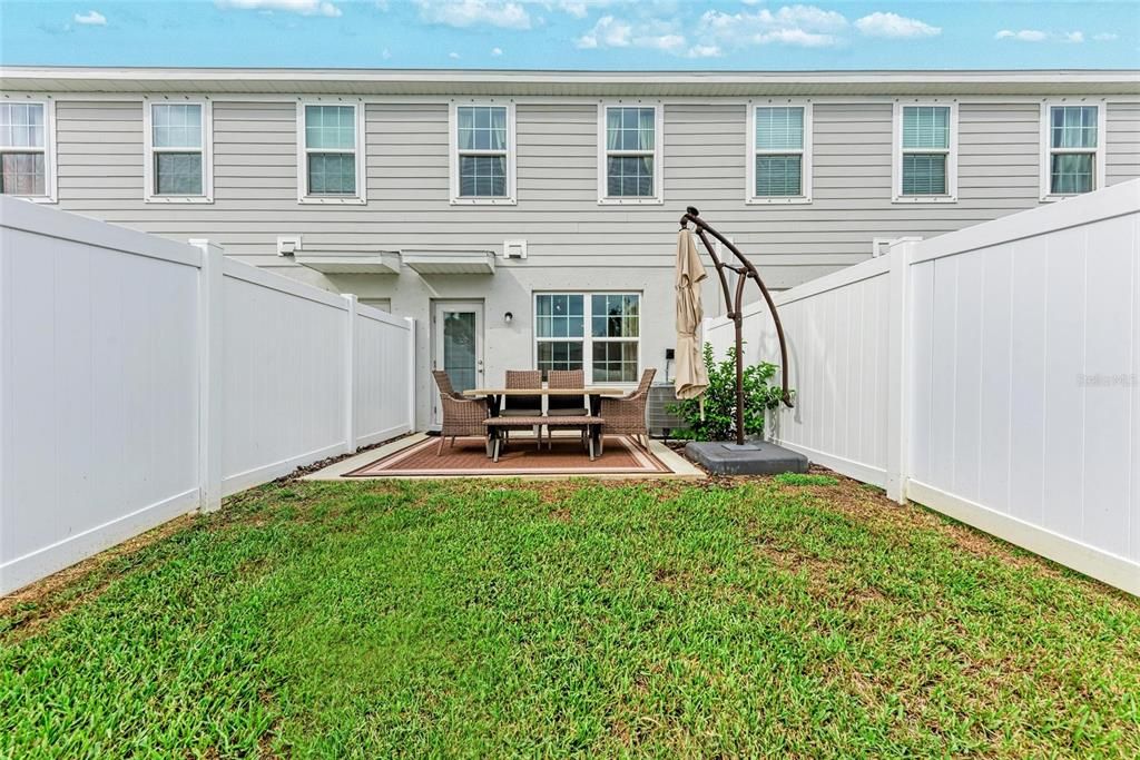 На продажу: $298,500 (3 спален, 2 ванн, 1431 Квадратных фут)