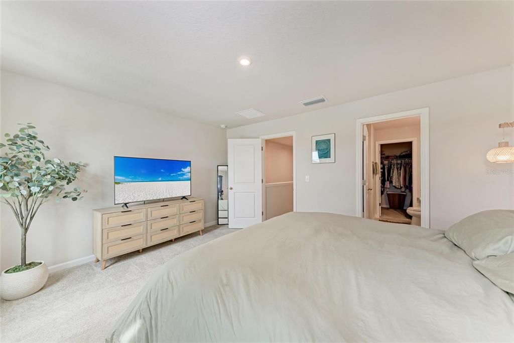 На продажу: $298,500 (3 спален, 2 ванн, 1431 Квадратных фут)