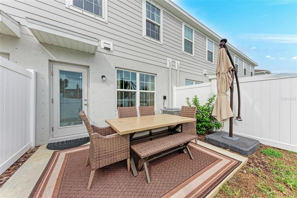 На продажу: $298,500 (3 спален, 2 ванн, 1431 Квадратных фут)