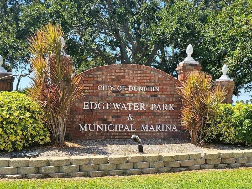 For Sale: $625,000 (6 beds, 0 baths, 2160 Square Feet)