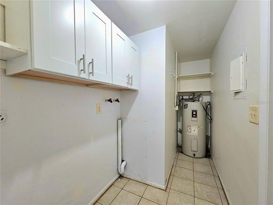 For Sale: $625,000 (6 beds, 0 baths, 2160 Square Feet)