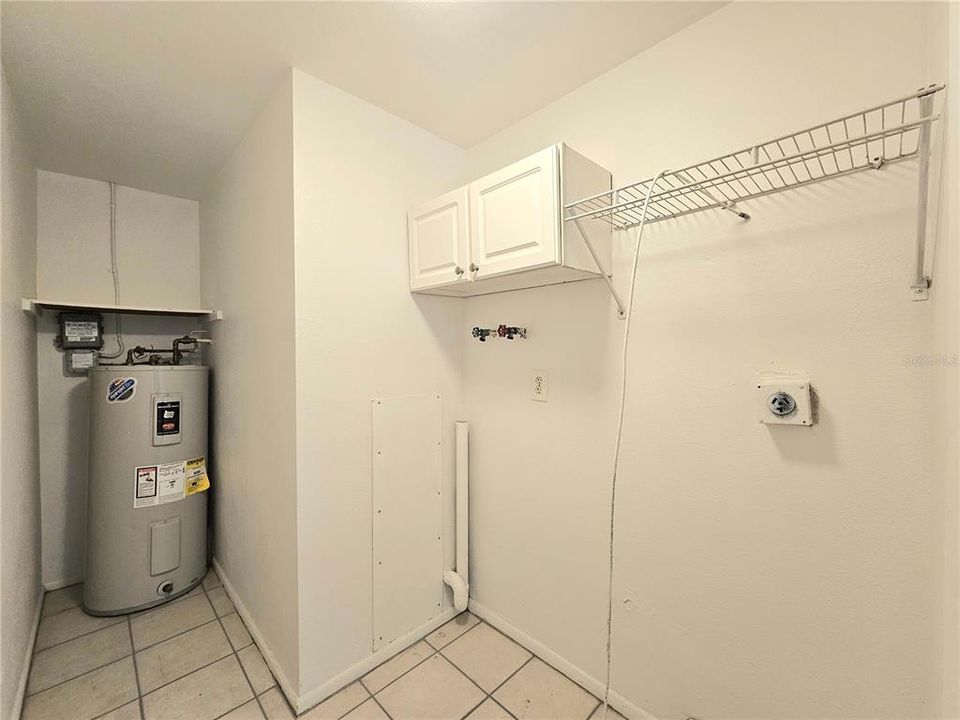 For Sale: $625,000 (6 beds, 0 baths, 2160 Square Feet)