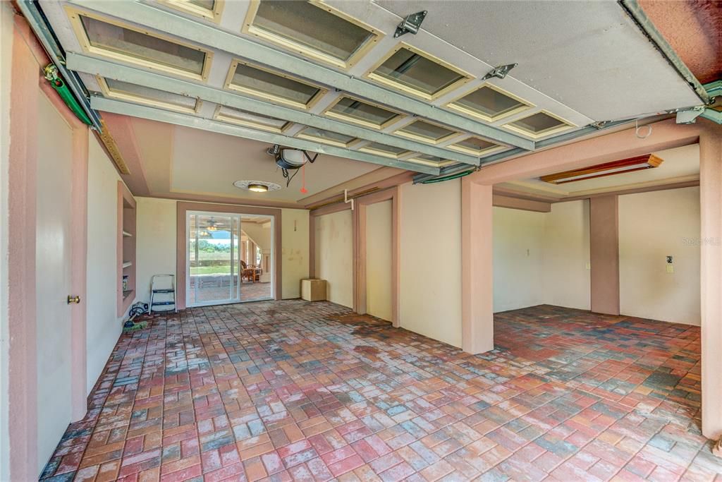 For Sale: $1,500,000 (3 beds, 3 baths, 1120 Square Feet)