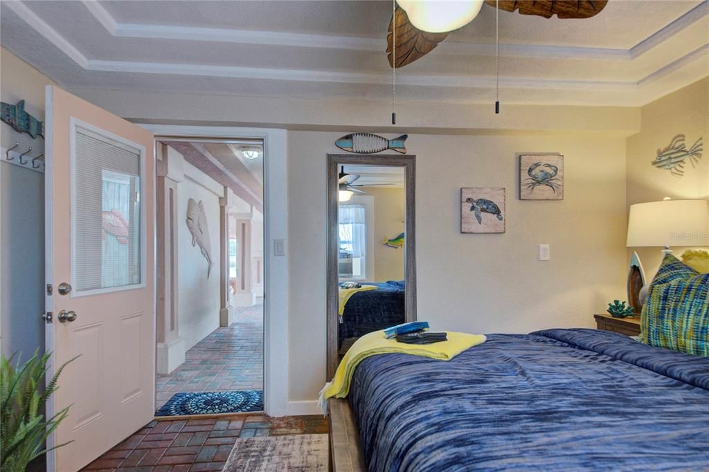 For Sale: $1,500,000 (3 beds, 3 baths, 1120 Square Feet)