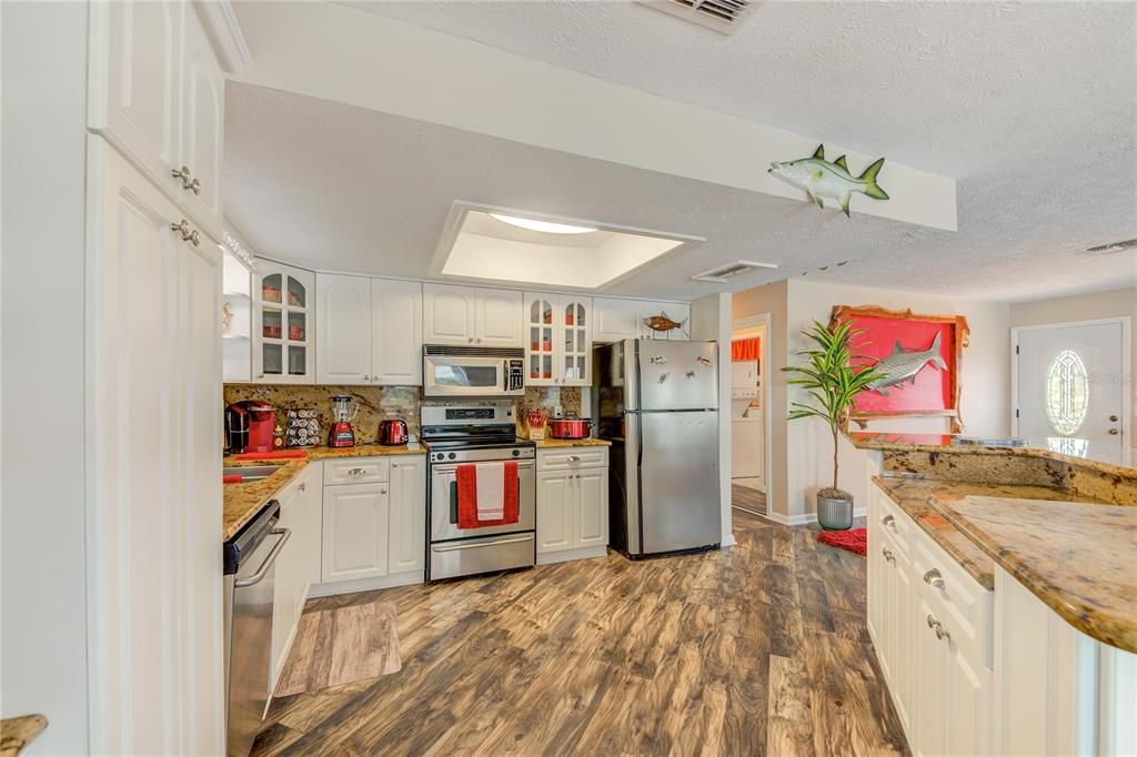 For Sale: $1,500,000 (3 beds, 3 baths, 1120 Square Feet)