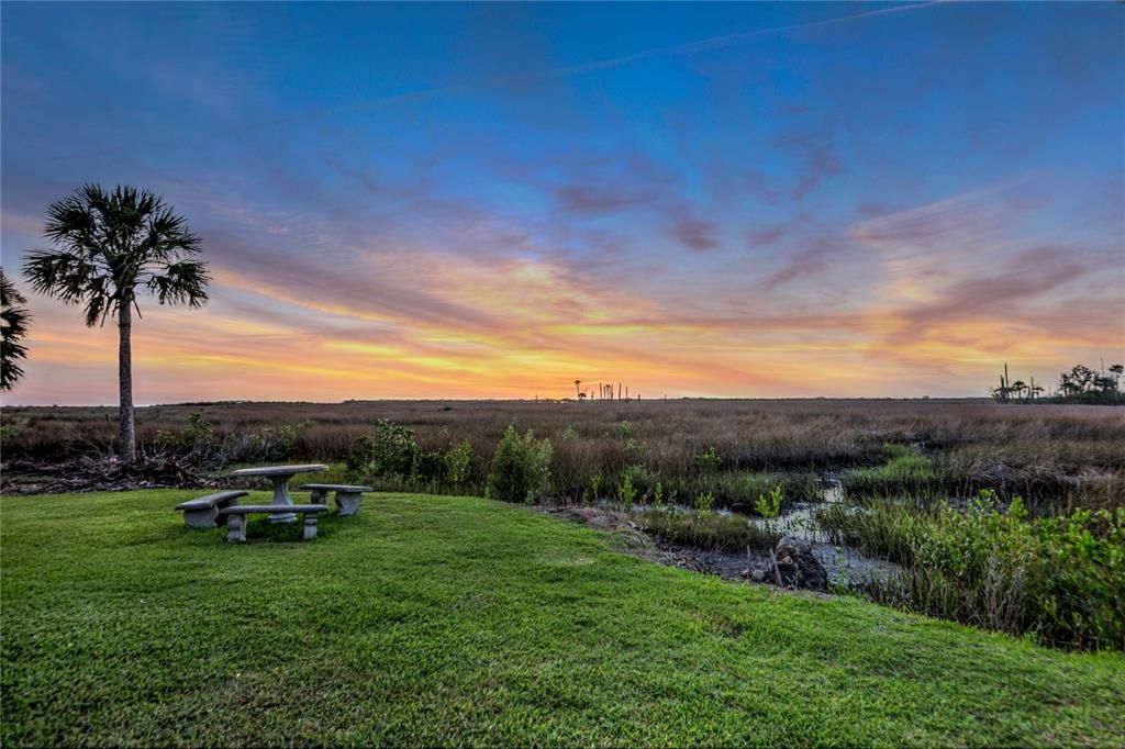 For Sale: $1,500,000 (3 beds, 3 baths, 1120 Square Feet)
