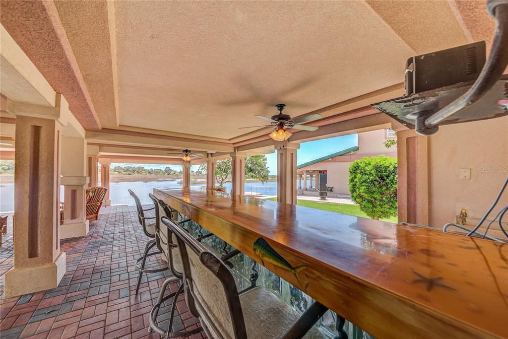 For Sale: $1,500,000 (3 beds, 3 baths, 1120 Square Feet)