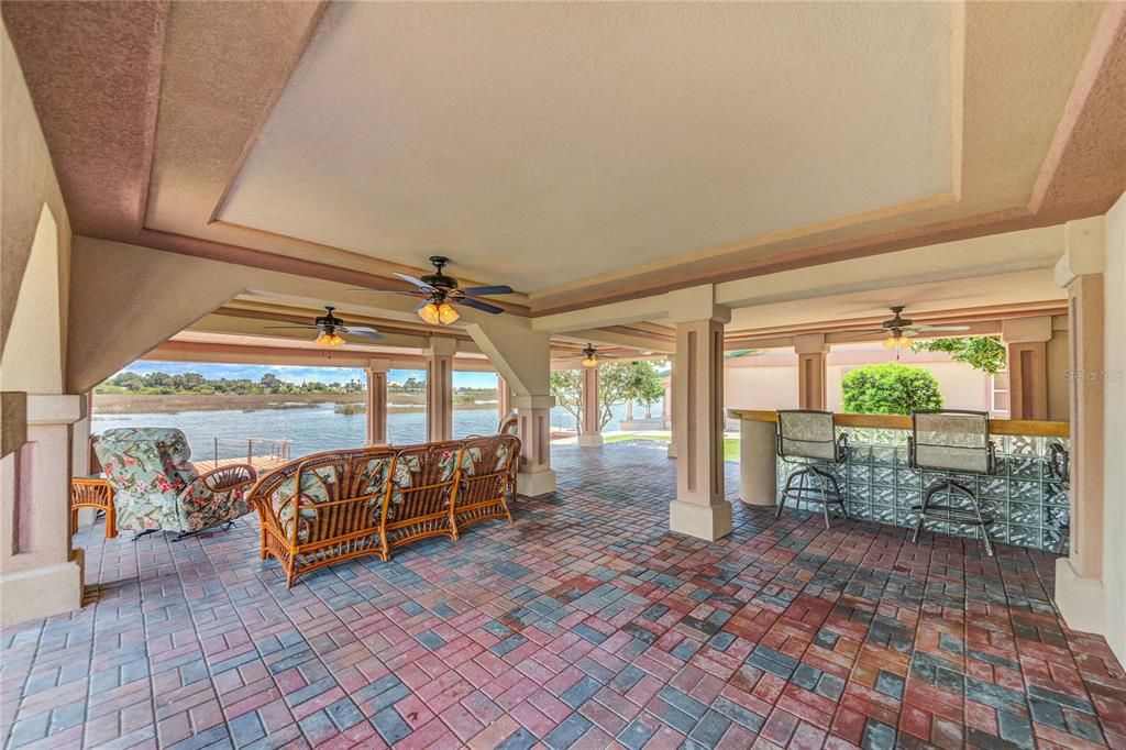 For Sale: $1,500,000 (3 beds, 3 baths, 1120 Square Feet)