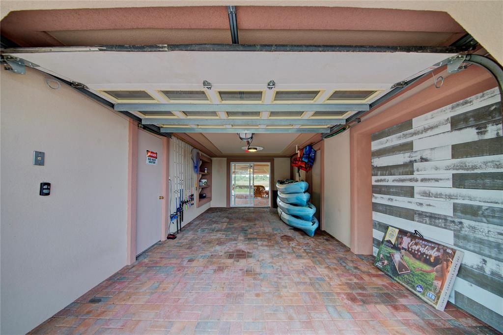 For Sale: $1,500,000 (3 beds, 3 baths, 1120 Square Feet)