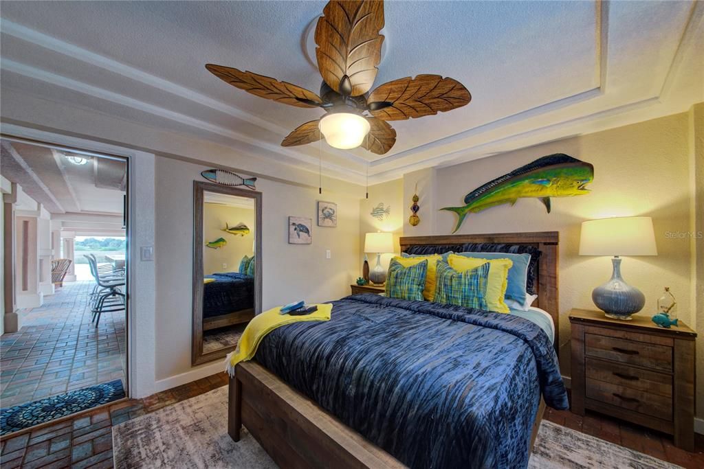 For Sale: $1,500,000 (3 beds, 3 baths, 1120 Square Feet)