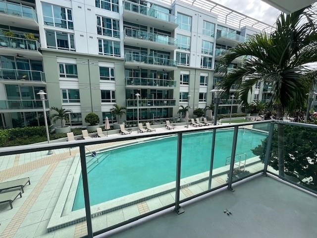 Active With Contract: $3,650 (2 beds, 2 baths, 1456 Square Feet)