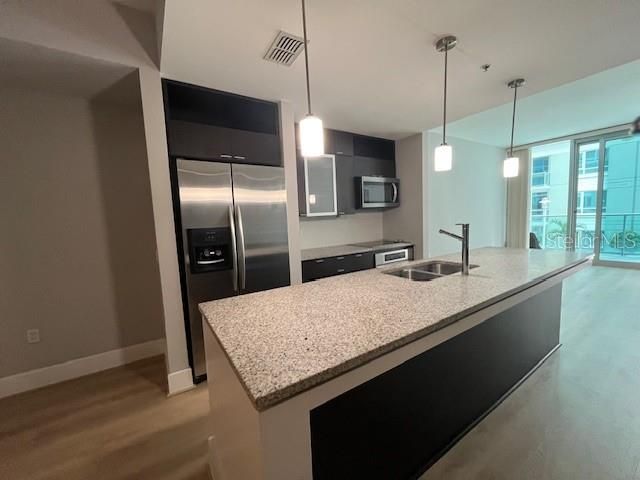 Active With Contract: $3,650 (2 beds, 2 baths, 1456 Square Feet)