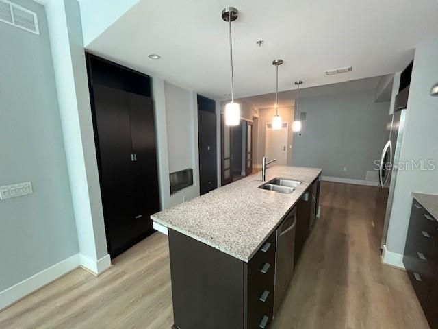 Active With Contract: $3,650 (2 beds, 2 baths, 1456 Square Feet)