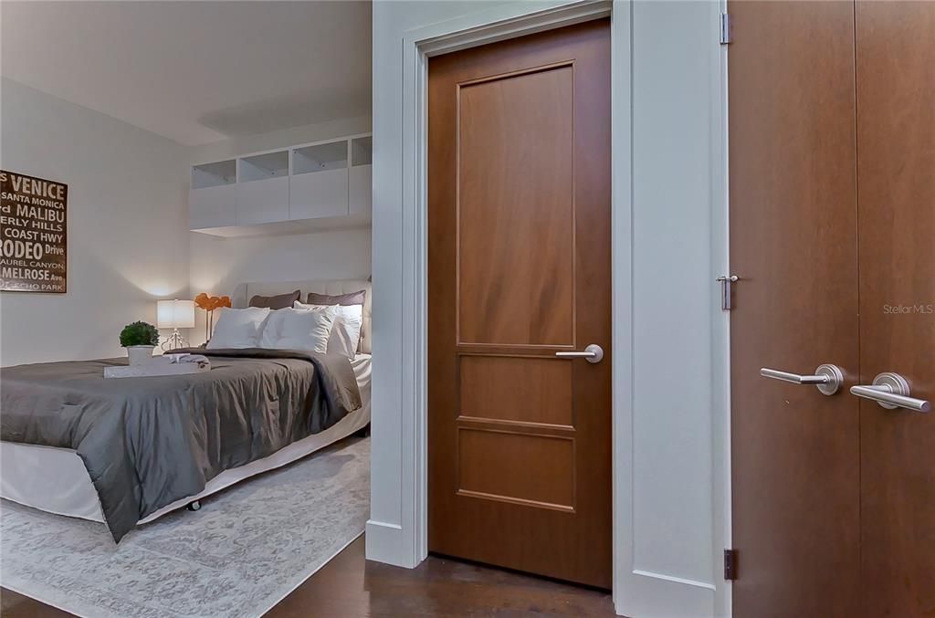 Active With Contract: $3,650 (2 beds, 2 baths, 1456 Square Feet)