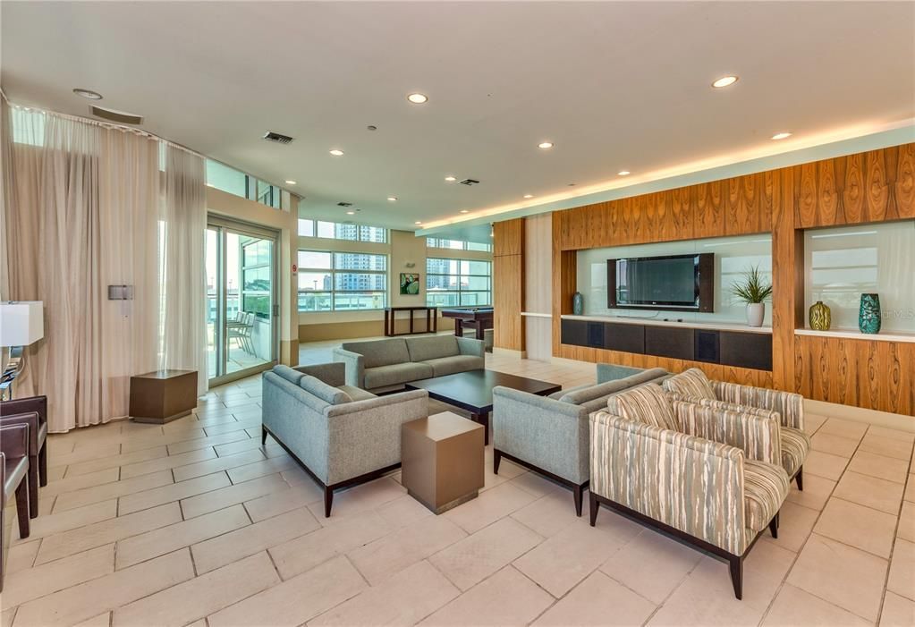 Active With Contract: $3,650 (2 beds, 2 baths, 1456 Square Feet)