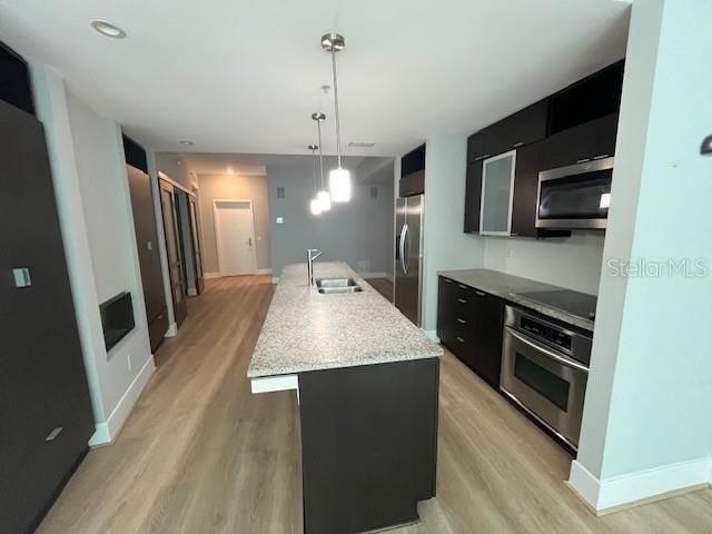 Active With Contract: $3,650 (2 beds, 2 baths, 1456 Square Feet)