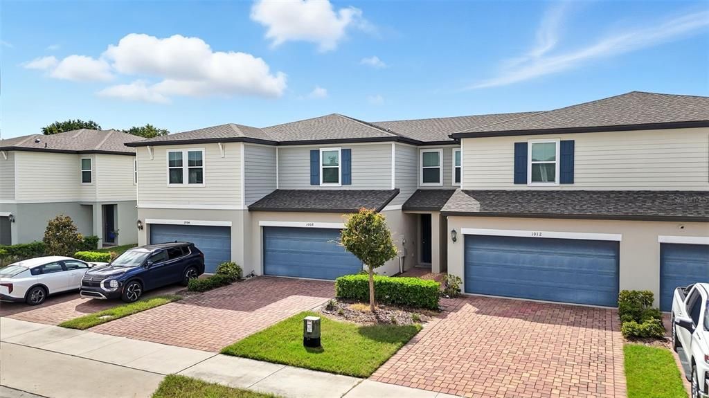 На продажу: $384,900 (3 спален, 2 ванн, 1570 Квадратных фут)